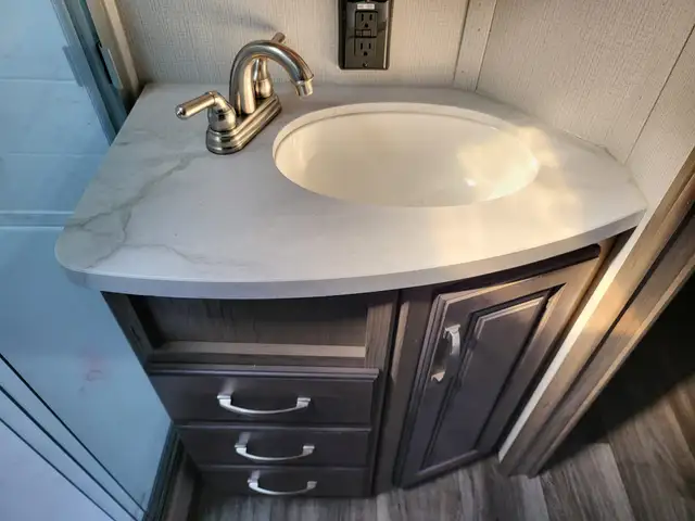 2021 Keystone COUGAR 29 MBS in Travel Trailers & Campers in St. Albert - Image 38