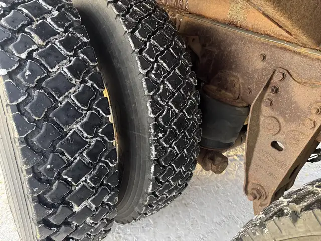 2012 KENWORTH T800 in Heavy Trucks in Saskatoon - Image 71