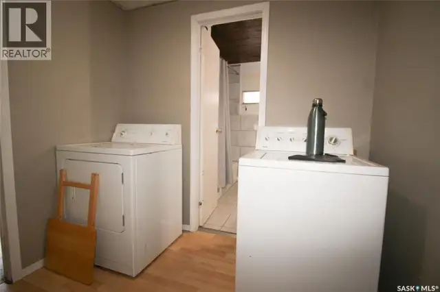 513-515 2nd AVENUE S Simmie, Saskatchewan in Houses for Sale in Swift Current - Image 14