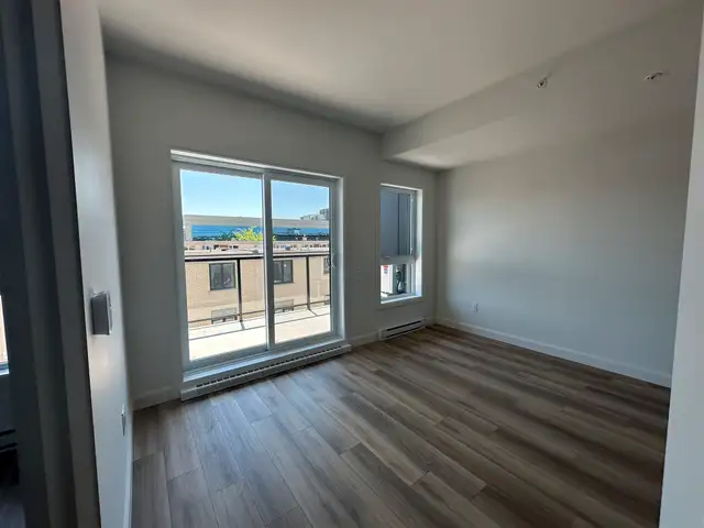 3½ neuf, tranquillité près de l'action. in Long Term Rentals in Québec City - Image 17