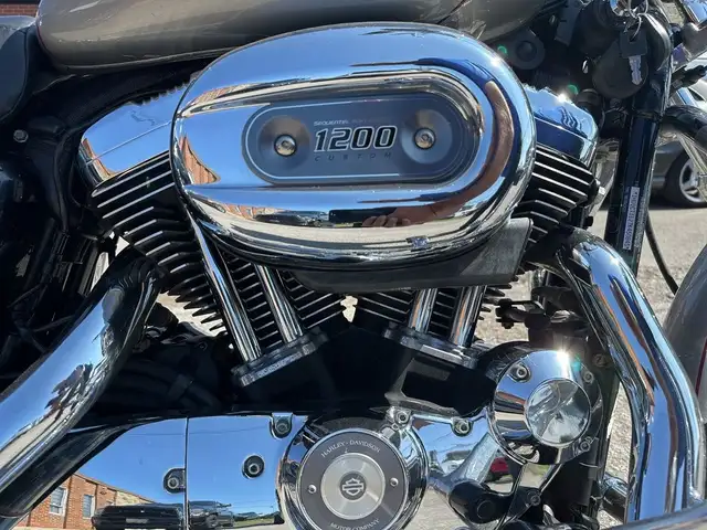 2007 Harley-Davidson Sportster ~ SPORTSTER XL1200 CUSTOM ~ COOL  in Street, Cruisers & Choppers in City of Toronto - Image 26