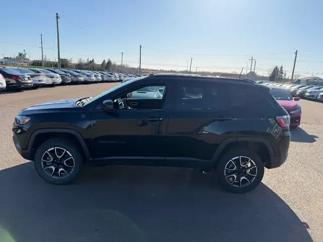 2024 Jeep COMPASS445588589679759366
