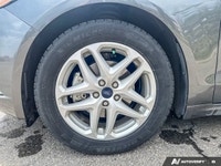 2018 Ford Fusion SE Vehicle Highlights Back Up Camera CarPlay Heated Seats Seamlessly navigate your... (image 9)