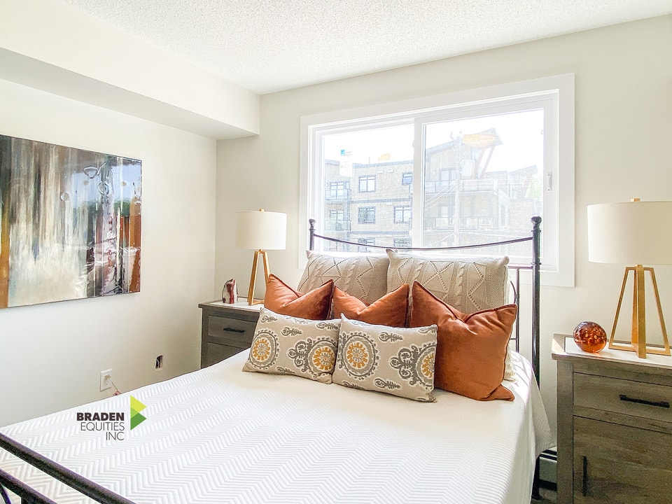 Strathcona Apartments - 1 Bedroom Apartment for Rent 2