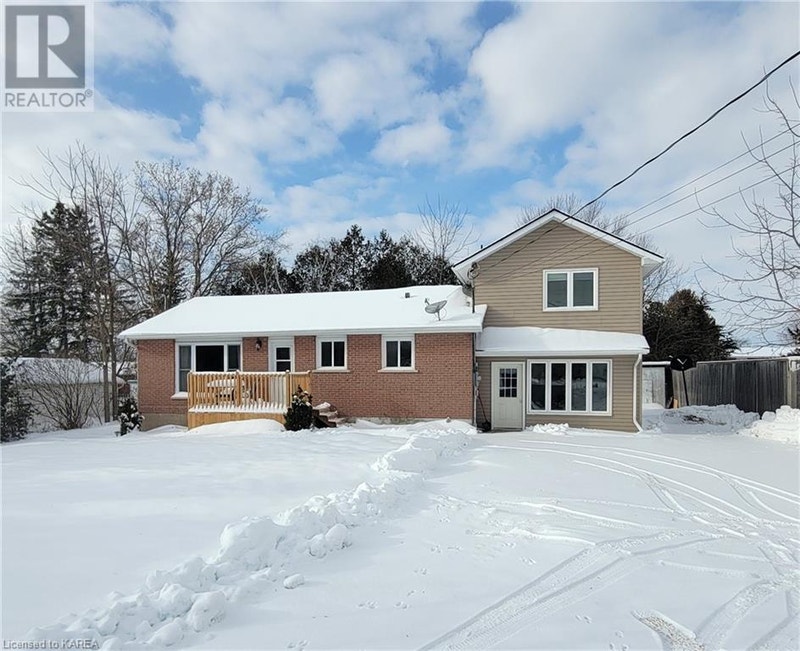 5009 HIGHWAY 38 Harrowsmith, Ontario Houses for Sale Belleville