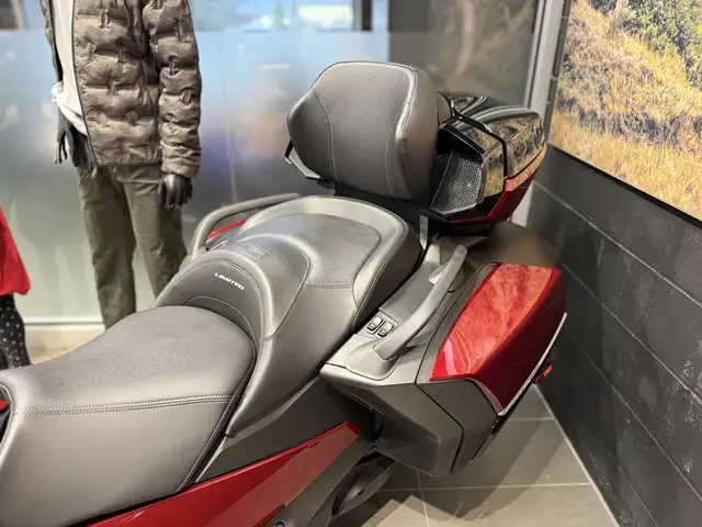 2025 Can-Am Spyder RT Limited in Sport Touring in Norfolk County - Image 6