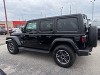 Clean Car Fax--Jeep--Wrangler--Unlimited Sahara--4x4--2.0L--Leather Seats--Heated Seats--Heated Stee... (image 7)