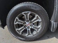 4WD Crew Cab 157 SLE ... Engine: Gas V8 5.3L/ Safety Equipment Airbags, Dual-stage frontal airbags f... (image 8)