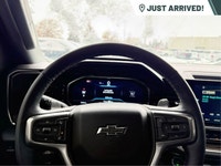 Leather Seats, Sunroof, Heated Seats & Steering, Dark Essentials Package, Remote Start, Z71 Off-Road... (image 4)