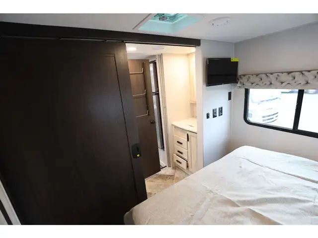 2026 Forest River Sunseeker NEUF 2500 Classe C /B+ Skirt paint + in RVs & Motorhomes in Laval / North Shore - Image 21