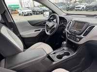 This 2019 Chevrolet Equinox LS is a smart choice for drivers who want everyday comfort, efficiency,... (image 8)