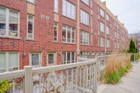 Trendy Junction Triangle Townhouse! 3Br 2Ba For Sale