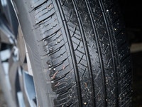 Exterior Highlights Exclusive blacked-out styling: dark chrome V-Motion grille, black mirror caps, b... (image 8)