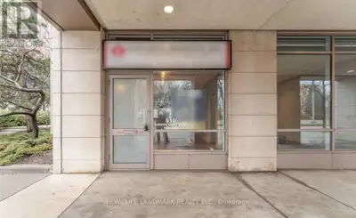 Prime commercial retail space on Queens Quay West, ideally located between Spadina Avenue and Bathur...