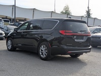 Check out this 2025 Chrysler Pacifica Select. Its Automatic transmission and Regular Unleaded V-6 3.... (image 5)