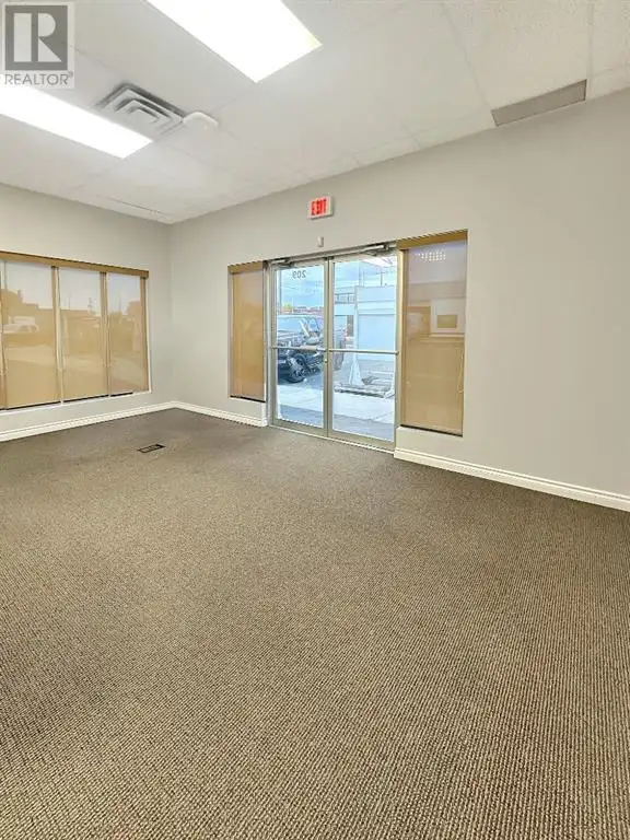 209 11 Street S Lethbridge, Alberta in Commercial & Office Space for Rent in Lethbridge - Image 10