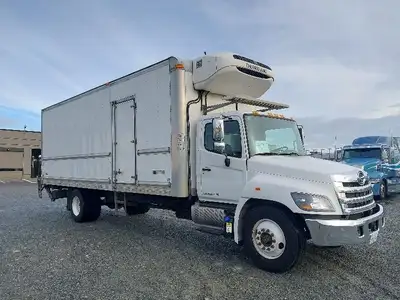 2020 HINO TRUCK 338;Medium Duty Trucks - VAN-REEFER Penske Location 632 BELGRAVE WAY DELTA BC V3M 5R...