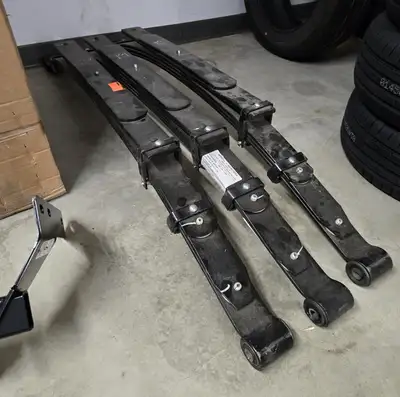 New leaf spring for 2017-2024 Nissan Titan, retails for $1428.03, looking to get $300 plus tax, or m...