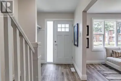 55 CEDAR STREET Ajax (Central), Ontario