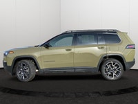 This Jeep Cherokee has a dependable EJN 1.6L I-4 EP Turbo Hybrid engine powering this Variable trans... (image 1)