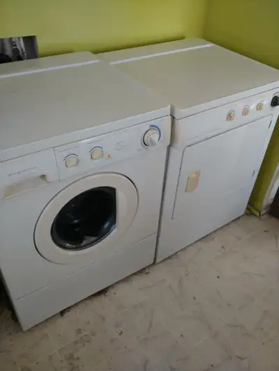 Électroménagers à vendre – Frigo, laveuse et sécheuse – 225 $, View more