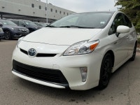 The 2012 Toyota Prius Liftback is the third-generation iteration of the iconic hybrid, known for its... (image 3)