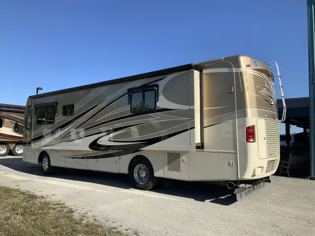 2011 Holiday Rambler Ambassador 36PFT in RVs & Motorhomes in Barrie - Image 5