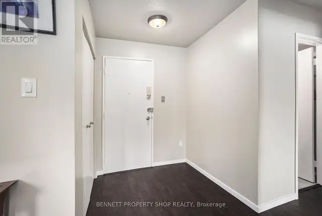 206 - 2041 ARROWSMITH DRIVE Ottawa, Ontario62864380022273124
