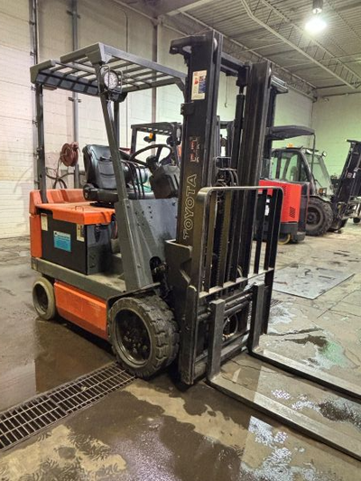 Reconditioned Toyota Model 5FBCU25, cushion tire electric forklift complete with the following speci...