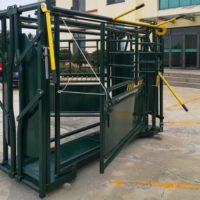 NEW Cattle Squeeze Chute Manual Headgate CAEL FINANCE AVAILABLE in Other in Whitehorse - Image 3