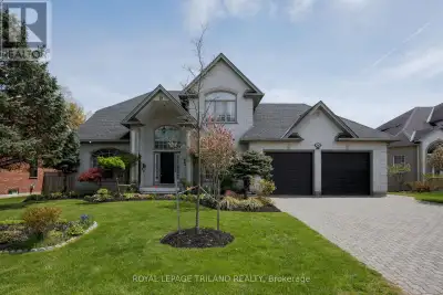 Welcome to 56 Glenridge Crescent, a stunning luxury custom home in the prestigious Masonville neighb...