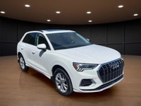 Price includes $1,000 finance credit. Price does not include fees or taxes. The 2022 Audi Q3 45 Komf... (image 3)