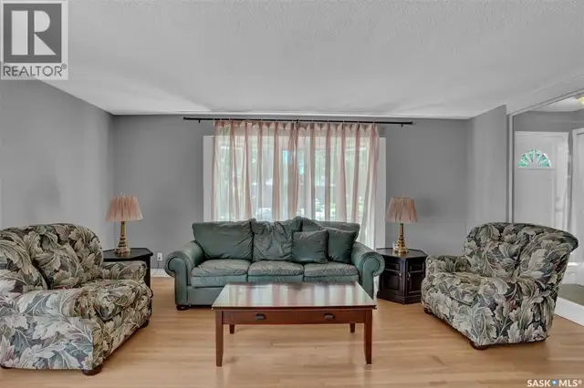 1830 Cowan CRESCENT Regina, Saskatchewan in Houses for Sale in Regina - Image 6