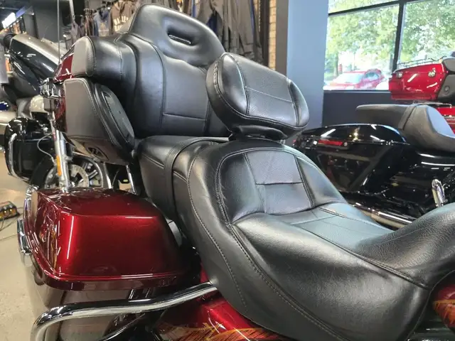 2014 Harley-Davidson CVO Electra Glide Ultra Limited in Street, Cruisers & Choppers in Markham / York Region - Image 6