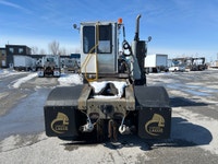 Appelez // Call Guillaume 514-404-6940 Shunter / Tracteur de cour / Yard tractor Unité 906 Kalmar Ot... (image 4)