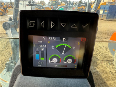 2018 John Deere 872G in Heavy Equipment in Edmonton - Image 7