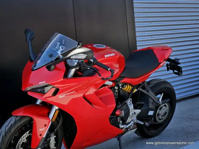2023 Ducati Supersport 950 Ducati Red in Sport Bikes in Oshawa / Durham Region - Image 13