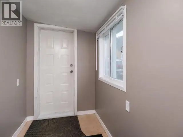 8-7 PROSPECTOR ROAD Whitehorse, Yukon in Houses for Sale in Whitehorse - Image 5