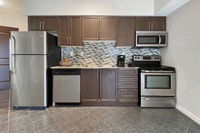 SPACIOUS 1 BEDROOM APARTMENT FOR RENT IN KITCHENER! LOCATED IN COUNTRY HILLS NEIGHBOURHOOD AT STRASB... (image 3)