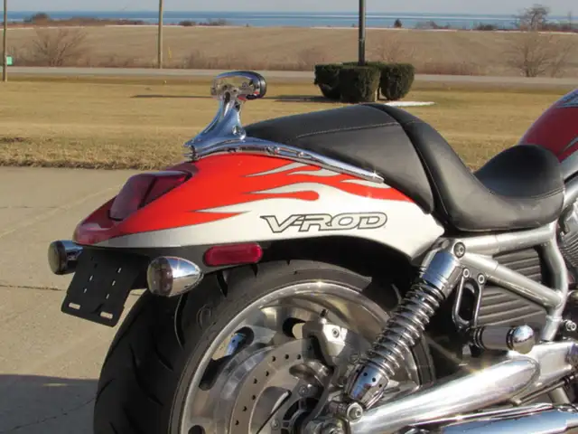 2007 Harley-Davidson VRSCX Screamin' Eagle V-Rod in Street, Cruisers & Choppers in Leamington - Image 16