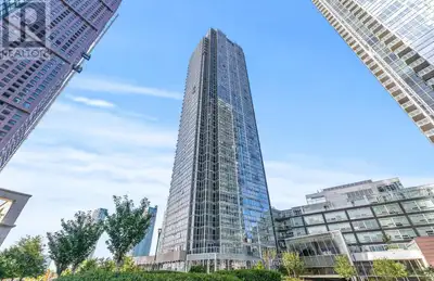 Beautiful corner unit with lots of upgrades & nice views - steps to VMC Subway Station! Spacious 811...