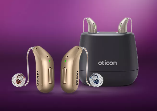 Hearing Aids (Oticon) for Sale in MINT CONDITION...