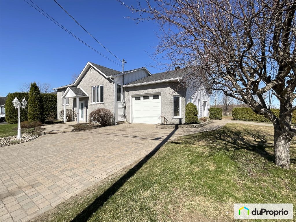 $610,000 - Bungalow for sale in ND-Du-Bon-Conseil — photo 1