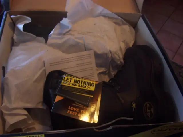 Men's Work Safety Boots, Steel Toe, Black, Brand New, Size 6 in Men's Shoes in Hamilton - Image 7