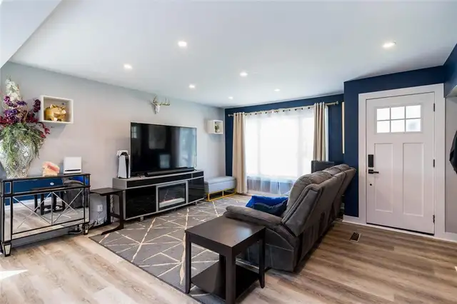 761 Parkhill Street Winnipeg, Manitoba in Houses for Sale in Winnipeg - Image 5