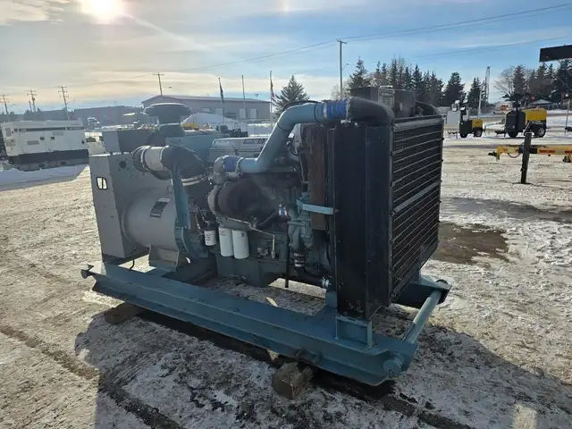 2008 Detroit 12.7L Generator Set in Heavy Equipment in Edmonton - Image 3