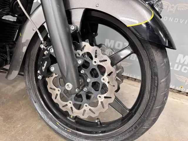 2019 Indian Motorcycles Chieftain in Street, Cruisers & Choppers in Drummondville - Image 4