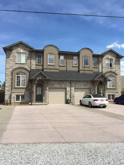 Single Rooms Available For Rent