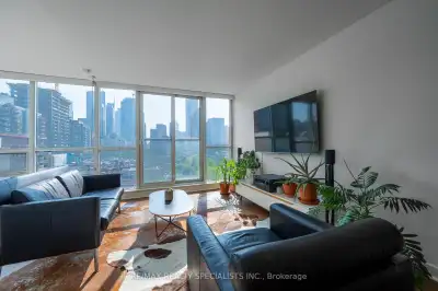 Curated, creative, and completely move-in ready this 1+Den is more than a condo, it's a vibe. West-f...