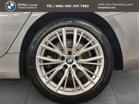 ===== 2023 BMW 3 Series 330i xDrive | Toit ouvrant | ===== ===== * Toit ouvrant * Chargement d'appar... (image 8)